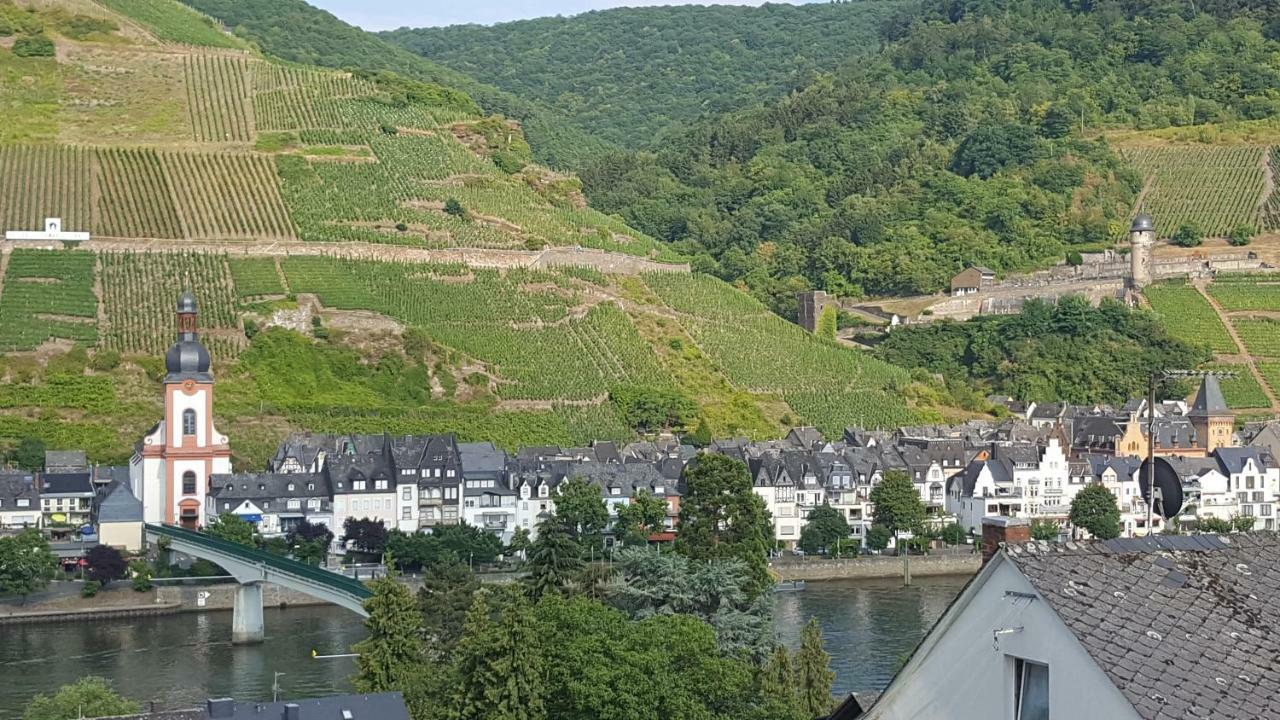 Zur Koenigslay Villa Bullay Exterior photo